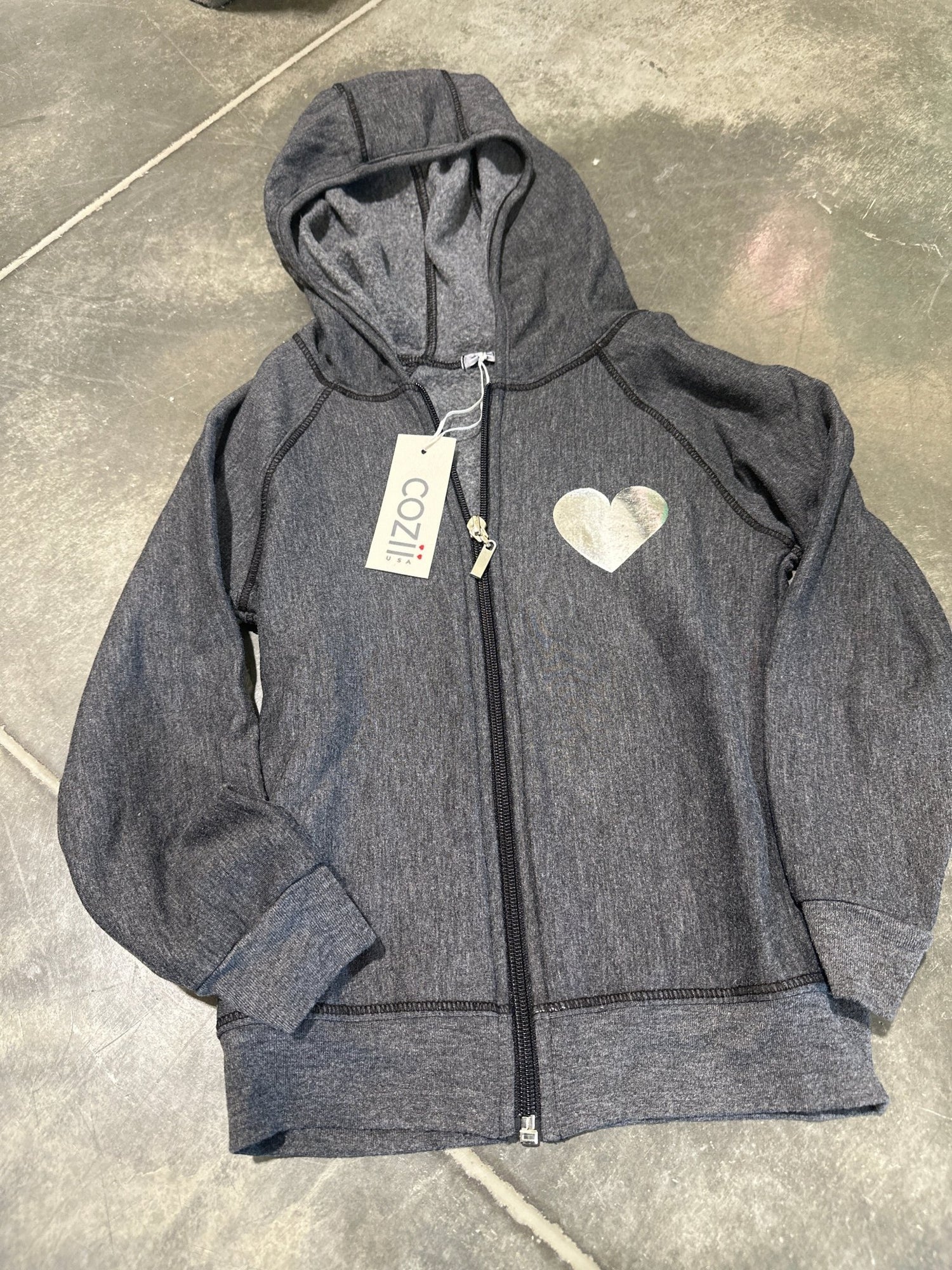 COZII HEART ZIP UP - The Closet